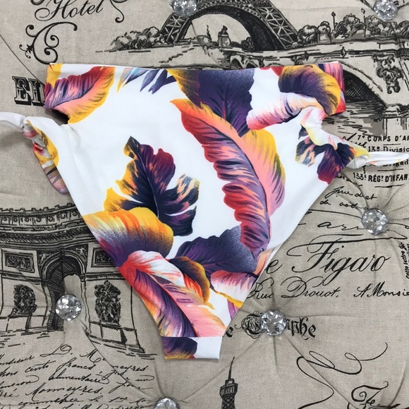 L*Space Bummin' Bikini Bottom - Picture 5 of 7